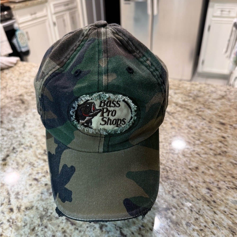 Redhead Bass Pro Shops Embroidered Distressed Camo Hat Ball Cap Baseball Hat